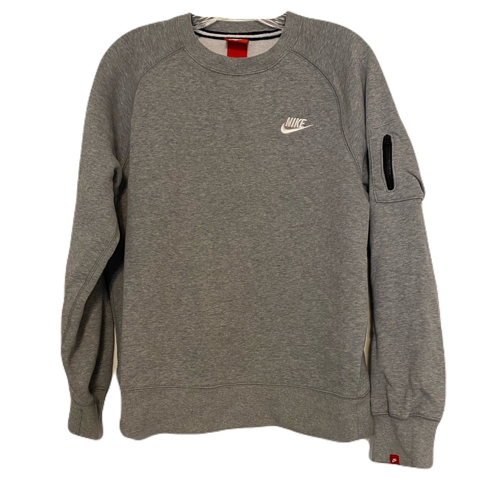 Nike Men's Gray Sweater Size Medium Women’s XL Unisex Crew Neck Athletic